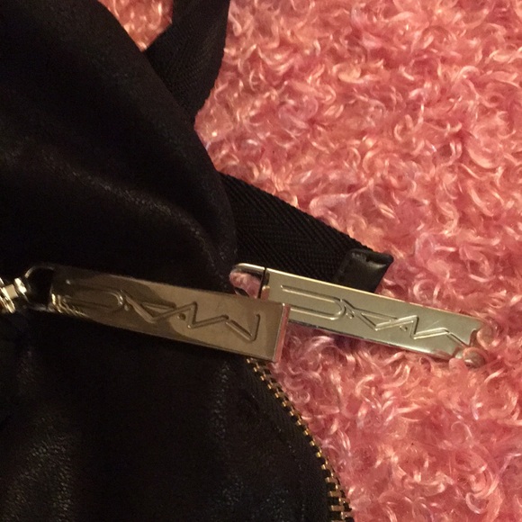 Mac Make up Leather Back pack - Picture 11 of 11